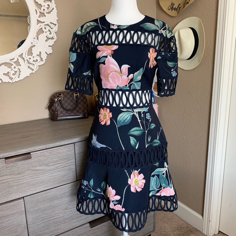 Keepsake the label whispers floral dress small